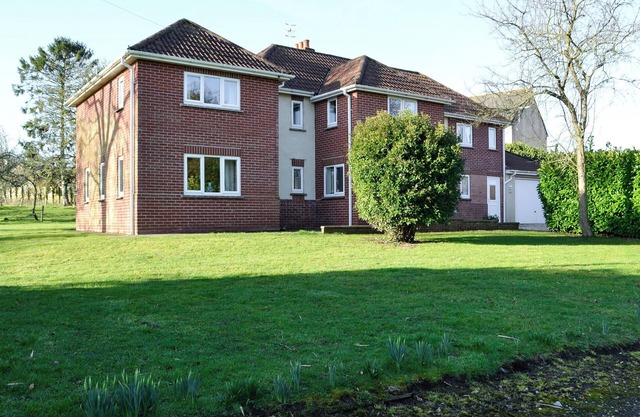 4 bedroom accommodation in Netherbury, Bridport