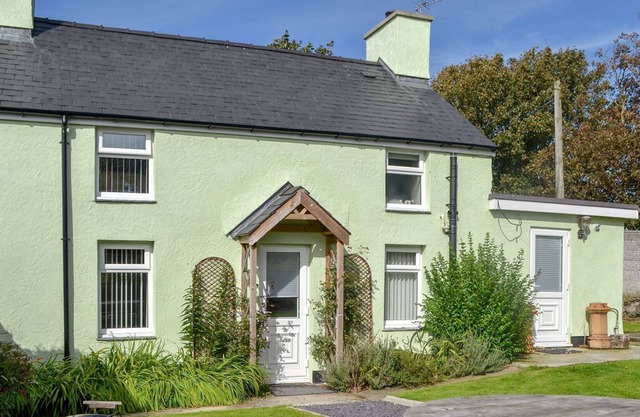 4 bedroom accommodation in near Holyhead, Isle of Anglesey