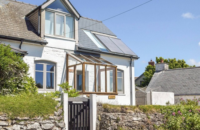 4 bedroom accommodation in Marloes