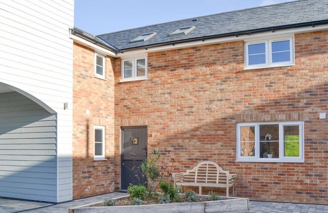 4 bedroom accommodation in Newport