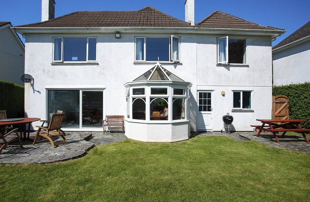 4 bedroom accommodation in Illogan, near Redruth