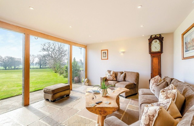 4 bedroom accommodation in Grewelthorpe, near Ripon