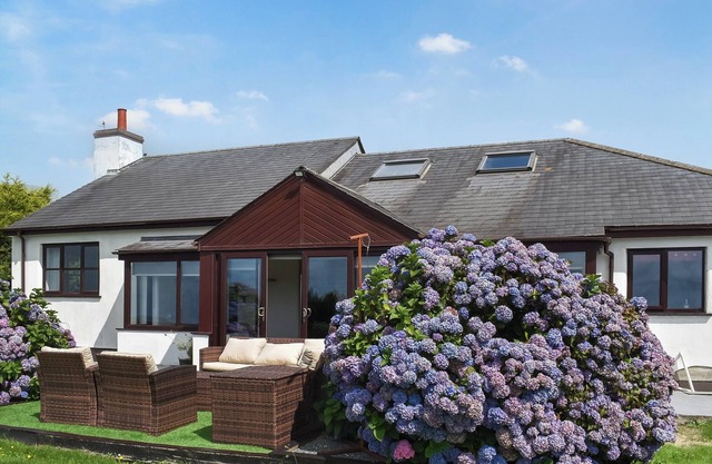 4 bedroom accommodation in Bude