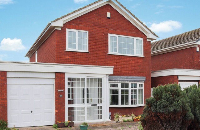 4 bedroom accommodation in Rhyl