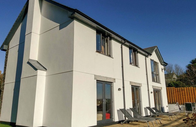 4 bedroom accommodation in Marhamchurch, near Bude
