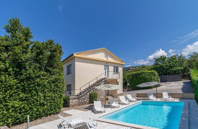 4 bedroom amazing home in Jadranovo