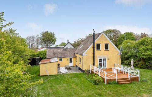 4 Bedroom Amazing Home In Østermarie