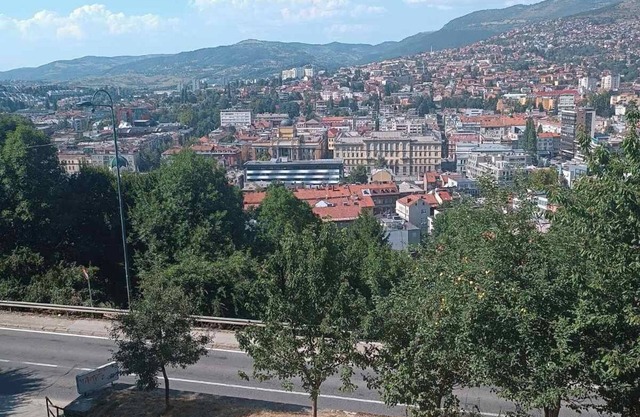 4-bedroom apartment in enchanting Sarajevo with AC, WiFi. Enjoy your stay