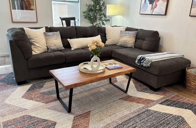 4-Bedroom Arlington Stay – Newbury Area