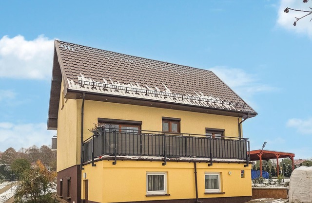 4 bedroom awesome apartment in Moryn