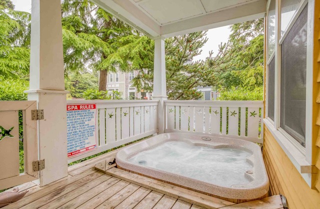 4-Bedroom Charming Craftsman Cottage Fronts Bella Beach Park
