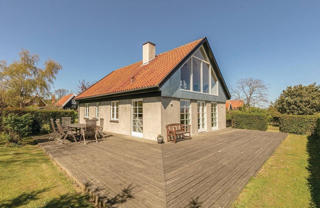 4 bedroom cozy home in Gudhjem