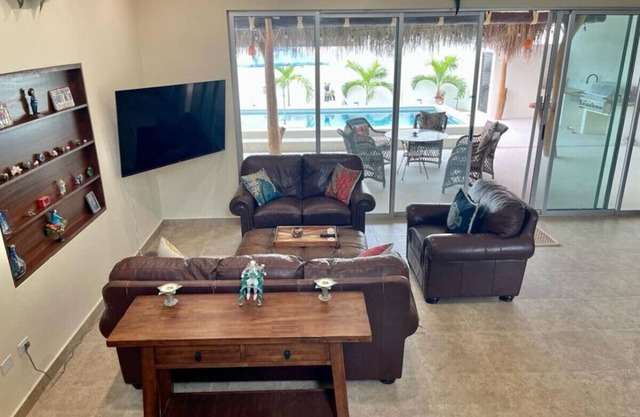 4 Bedroom Downtown Los Barriles Casa Pina