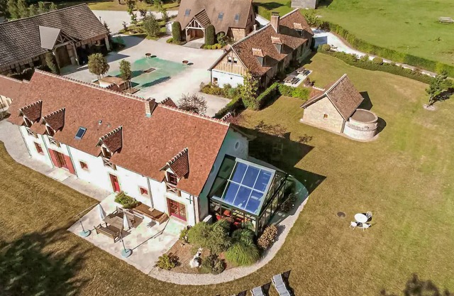 4 bedroom gite in Pierrefitte-sur-Sauld.