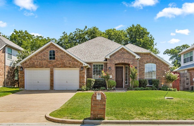 4 Bedroom House 8 miles from Arlington’s Entertainment District