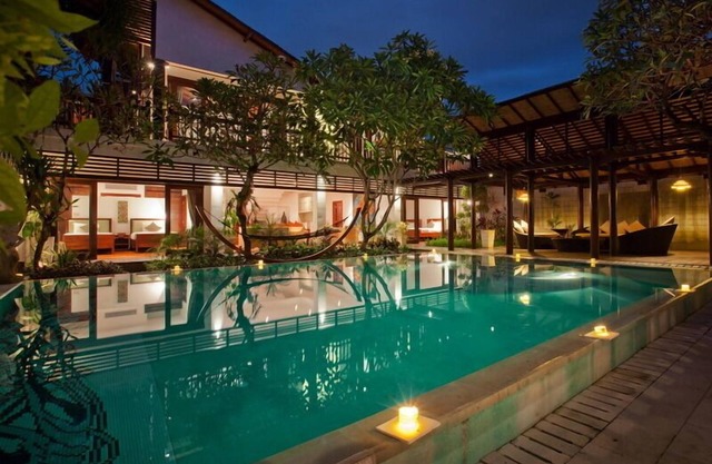4 Bedroom Luxury Villa Near Sanur Beach