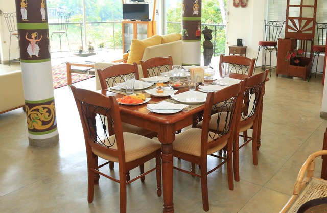4-bedroom riversidehouse in charming Kandy with WiFi, AC. Happy travels