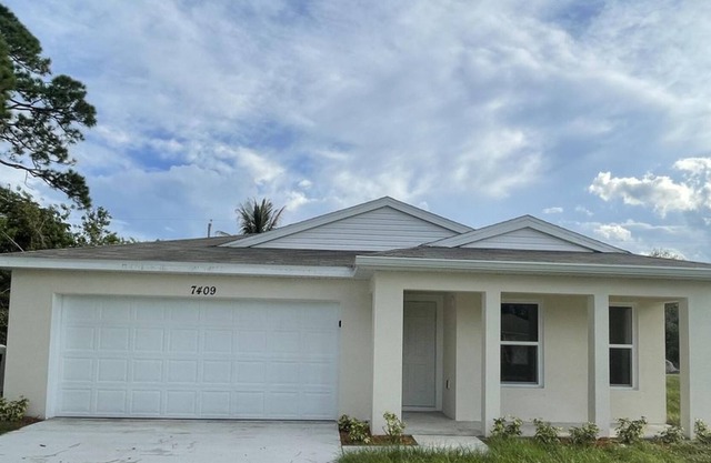 4 Bedroom Single family 431493 by Houzlet