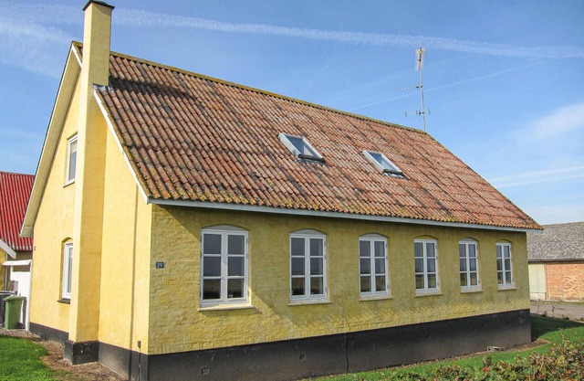 4 bedroom stunning home in Gudhjem