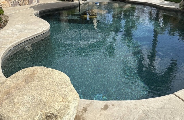4-bedroom vacation home just 5 minutes from Kingsburg's historic downtown