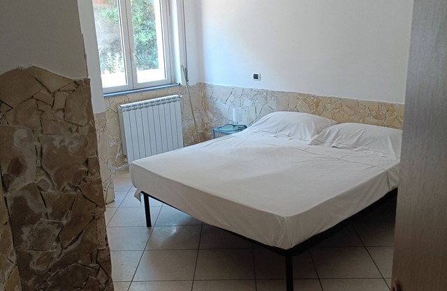 4 bedrooms 4 bathrooms a few meters from the sea
