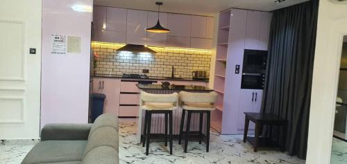 4 Bedrooms Luxury Apartment