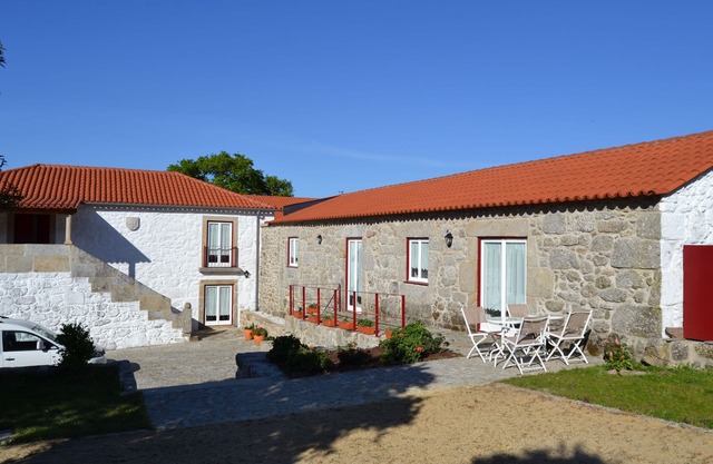 4 bedrooms villa with pool near Ponte de Lima