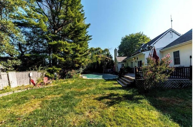 4 BR 3 BA - EV Charger - Garage & Driveway Parking