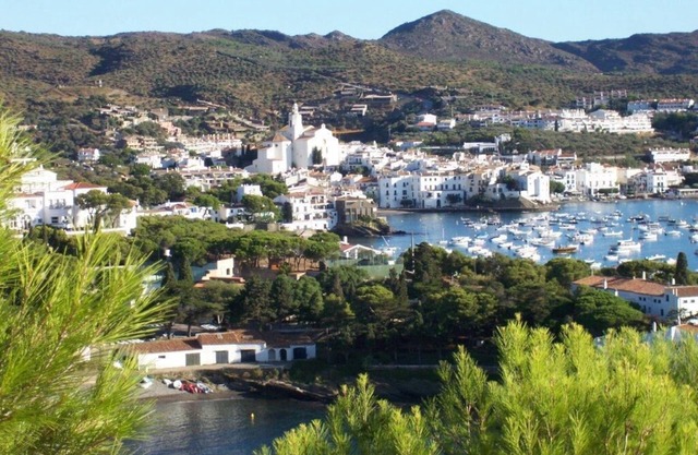 4 Br Luxury Villa Uniquely Sited With Spectacular Views - the best in Cadaques