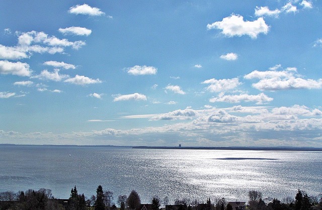 4* Luxury penthouse on the beach, with dream sea view, fireplace + swimming pool !