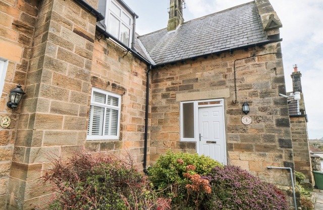 4 MAYPOLE GREEN, pet friendly in Fylingthorpe