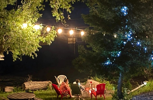 4 METERS from the lake! Luxury Cottage, Sauna, Heated pool