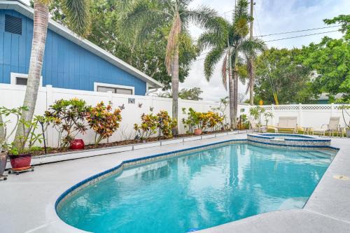 4 Mi to Beach Sunny Seminole Home with Pool