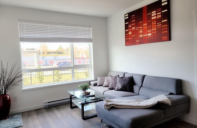 4-min to Bear Creek Park, Surrey✧2BED-2BATH✧KITCHEN✧
