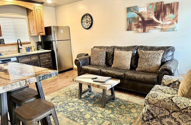 #4 Modern Rustic Moab Getaway – Dog Friendly!