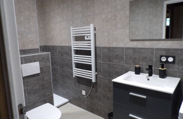 4-person apartment