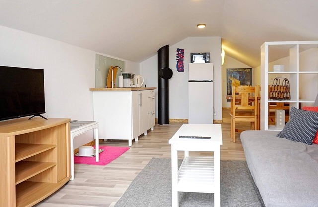 4 person holiday home in KUNGSHAMN
