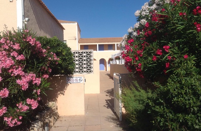 4 persons house with terrace closed