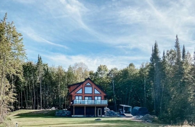 4 Season Lake House