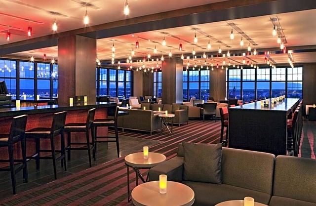 4-Star Hotel ∙ The Westin Portland Harborview