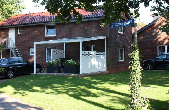 4 star house In the 'most beautiful village of the Wesermarsch' directly at the Weser estuary