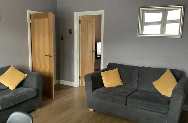 4 Stills Apartment