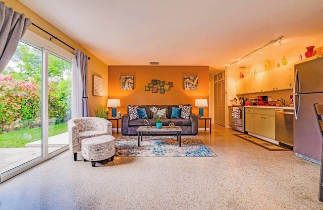 #4 ❤️ Sunny, Newly Furnished 1BR apt