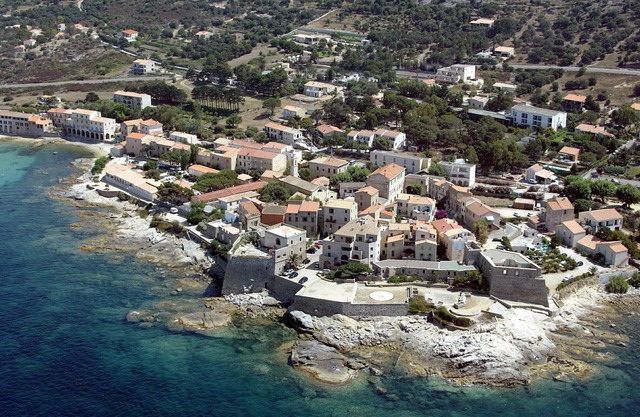 4- to 6-person apartment just a few metres from the sea