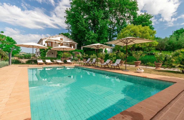 400 m² Villa ∙ 6 bedrooms ∙ 12 guests