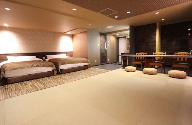 4031 min from Chiba Station30 min to Disneyland/Chiba Chiba