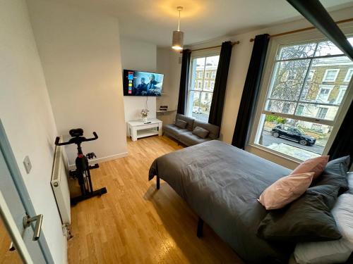 41 Home near Kings Cross and Angel