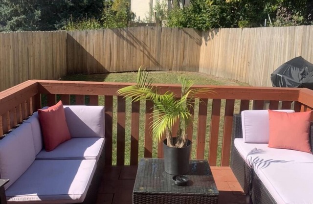420 FRIENDLY /ROMANTIC GETAWAY/GREAT HOSTING SPACE