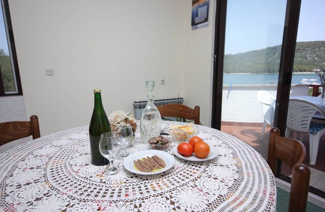 Beach Cove Mala Lamjana Ugljan 