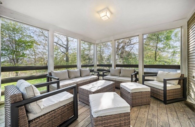 47 Webster · Walk to Beach | Screened Porch | Family Friendly